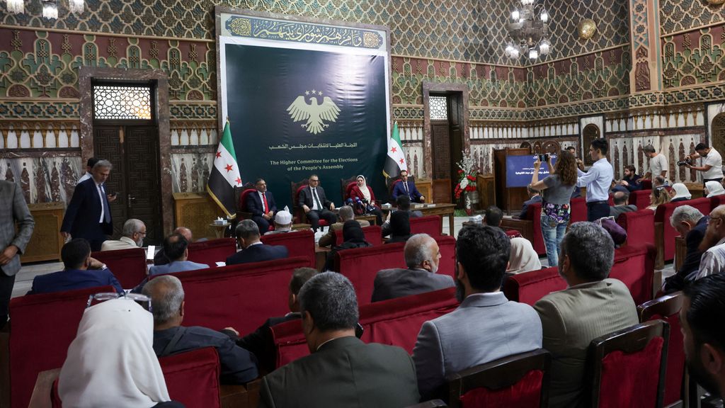 Syrische verkiezingen eerste wankele stap op weg naar nieuwe toekomst