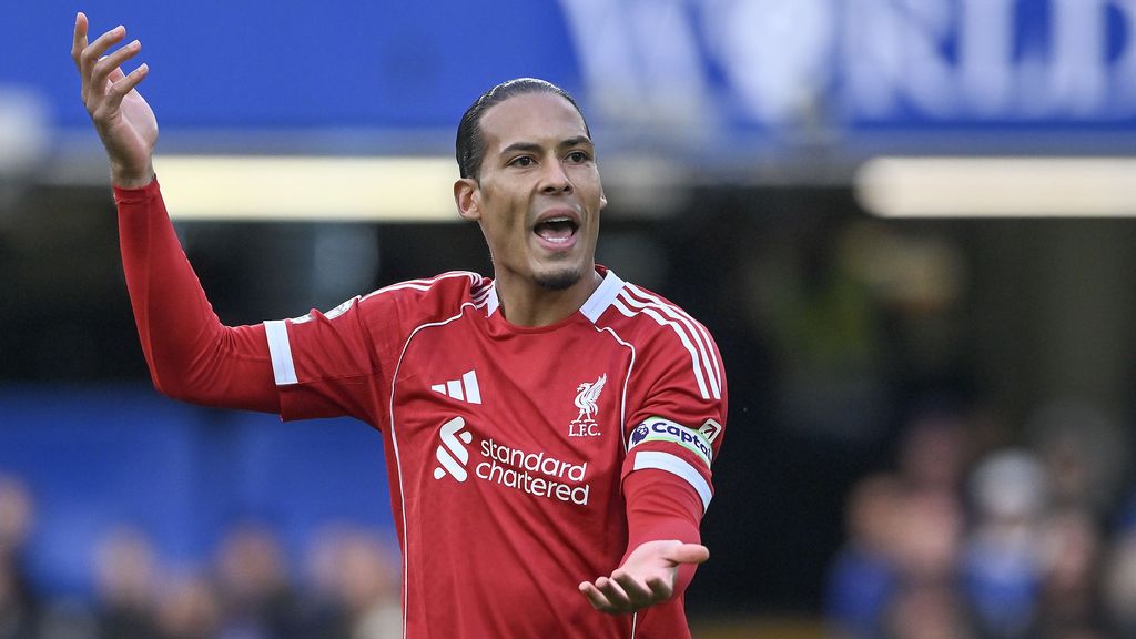 Derde nederlaag op rij voor Liverpool, dat koppositie kwijt is aan winnend Arsenal