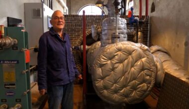 Vrijwilligers restaureren een van de oudste stoomgemalen van Nederland