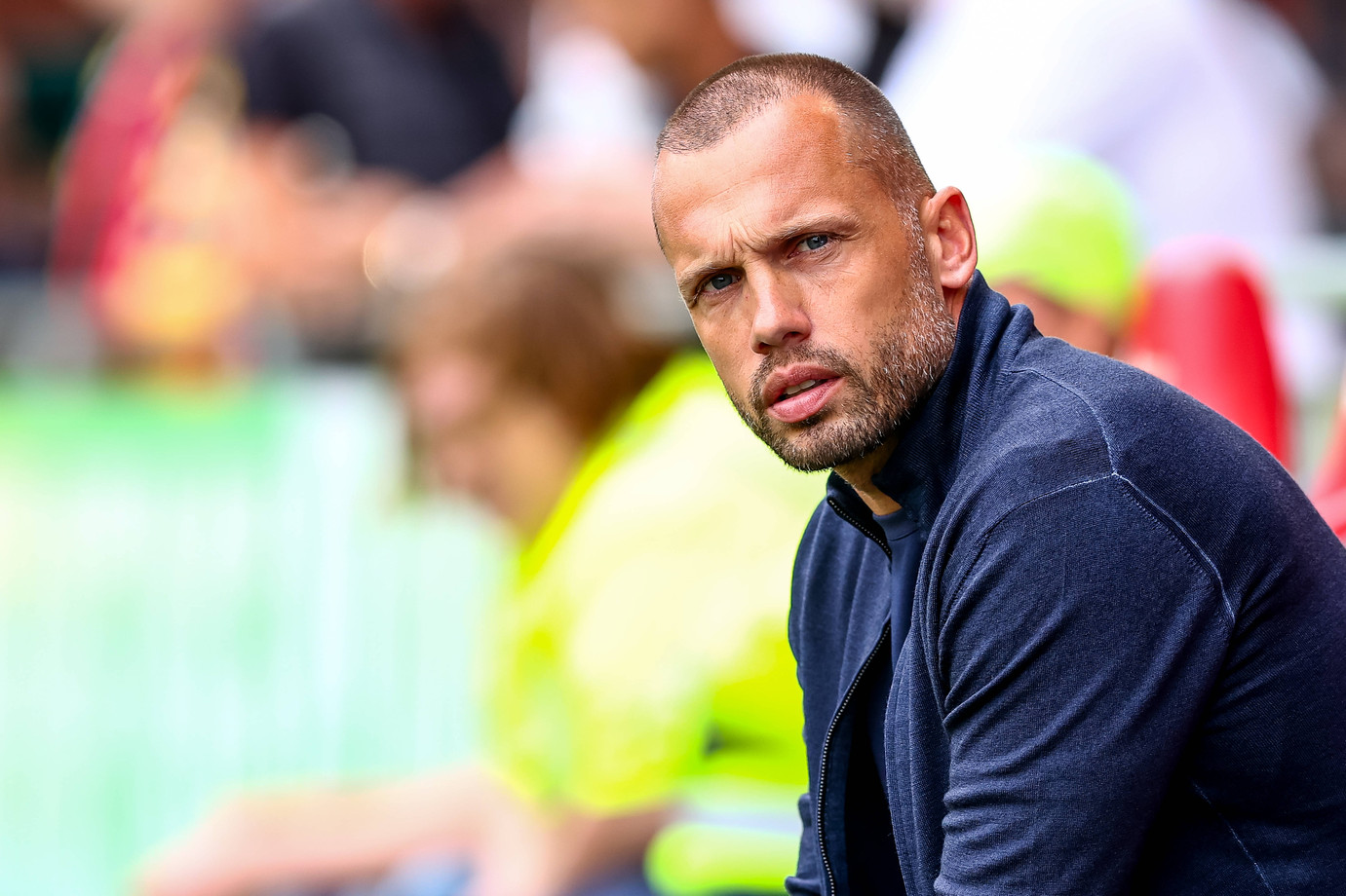 John Heitinga als trainer van Ajax