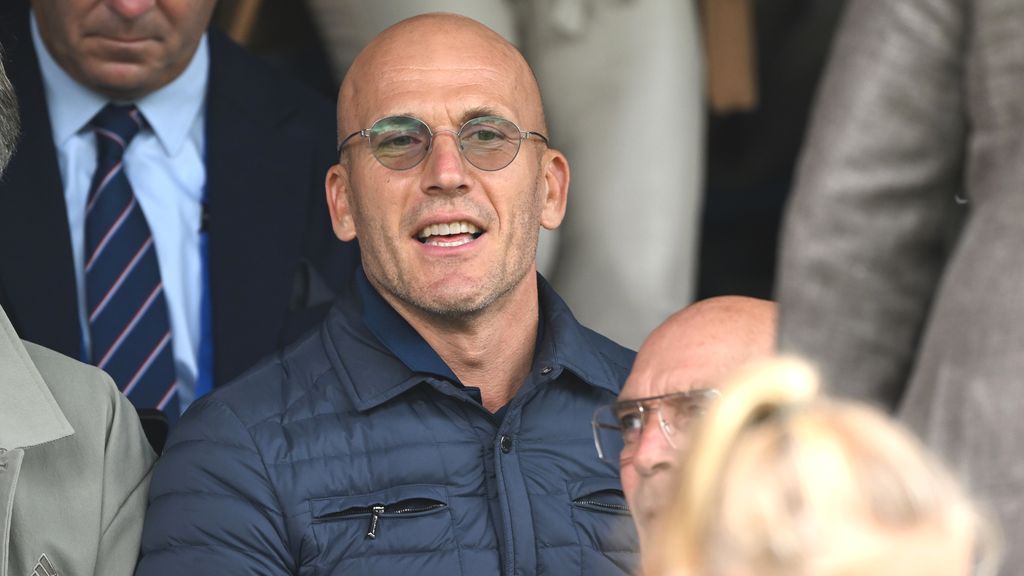 Technisch directeur Kroes krijgt bij Ajax adviseur om transferbeleid te verbeteren