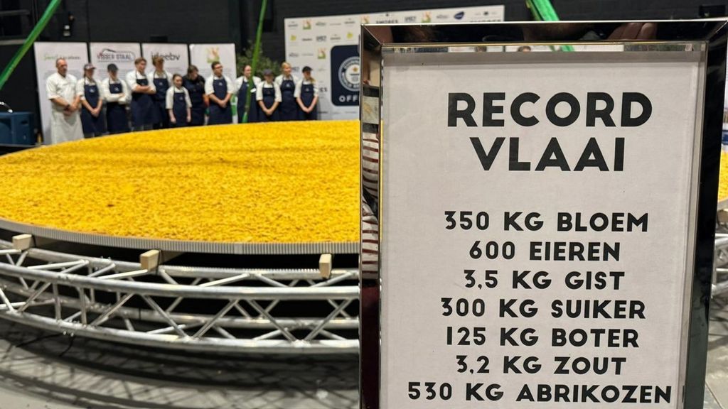 Limburgse banketbakkers maken grootste vlaai ter wereld: ruim 1000 kilo
