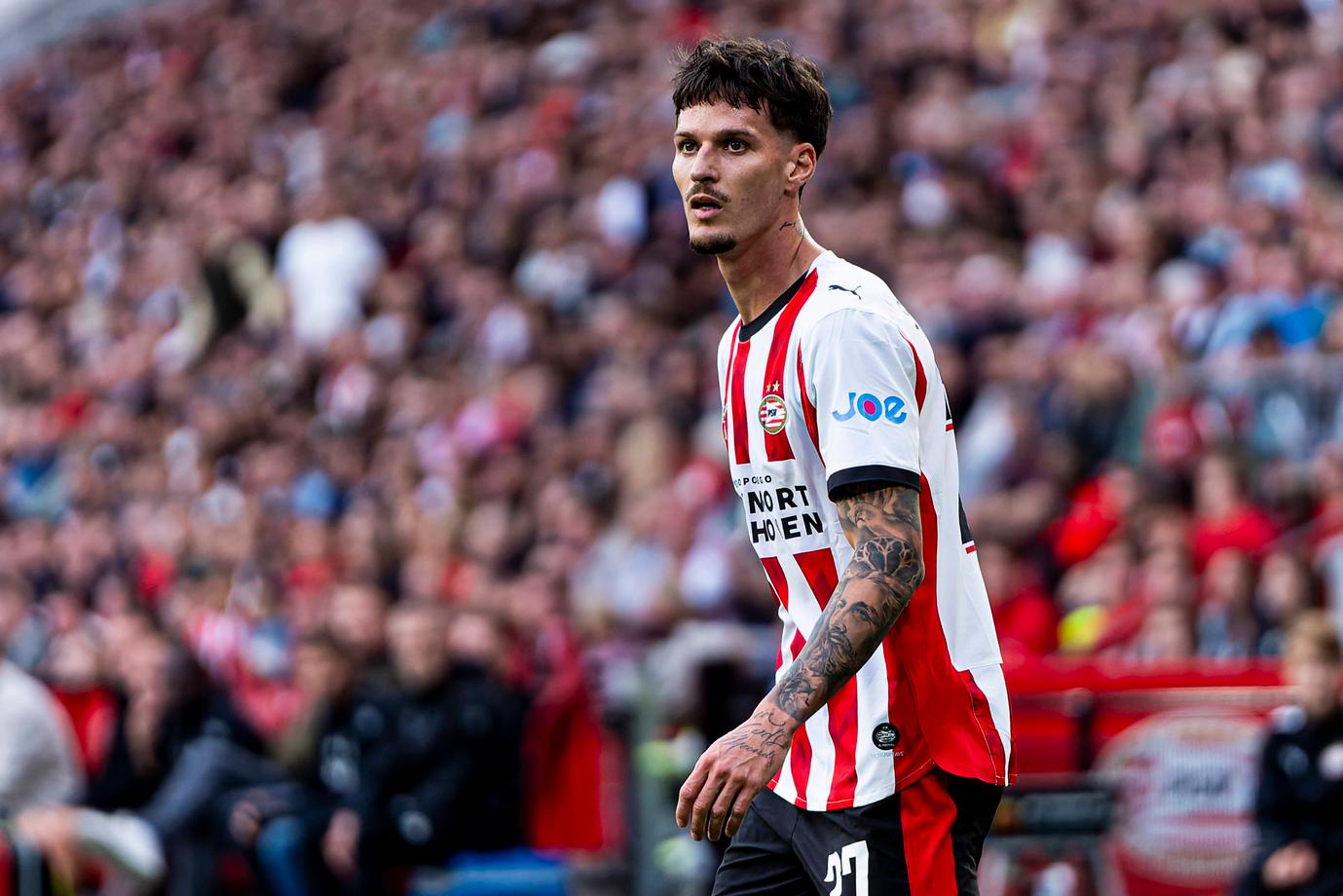 ‘Speler van internationale klasse’ van PSV overtuigt Perez volledig