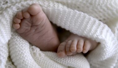 Verwisselde Oostenrijkse baby's vinden elkaar na 35 jaar