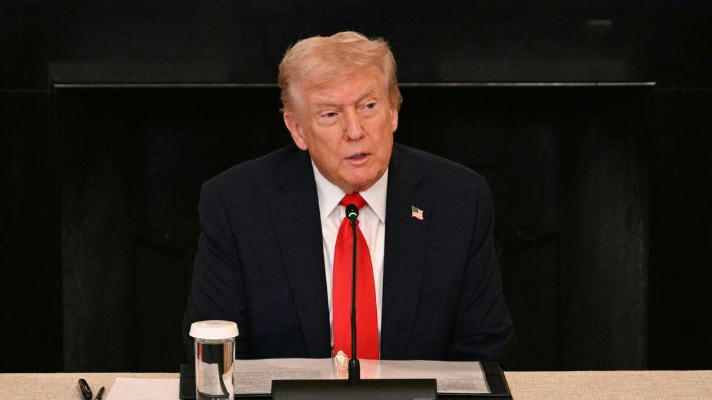 Trump meldt akkoord voor eerste fase op derde dag van onderhandelingen in Egypte