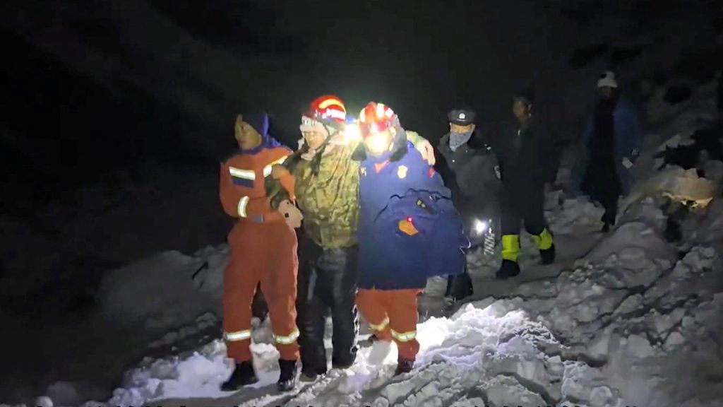 Alle ingesneeuwde bergbeklimmers in de Himalaya in veiligheid gebracht