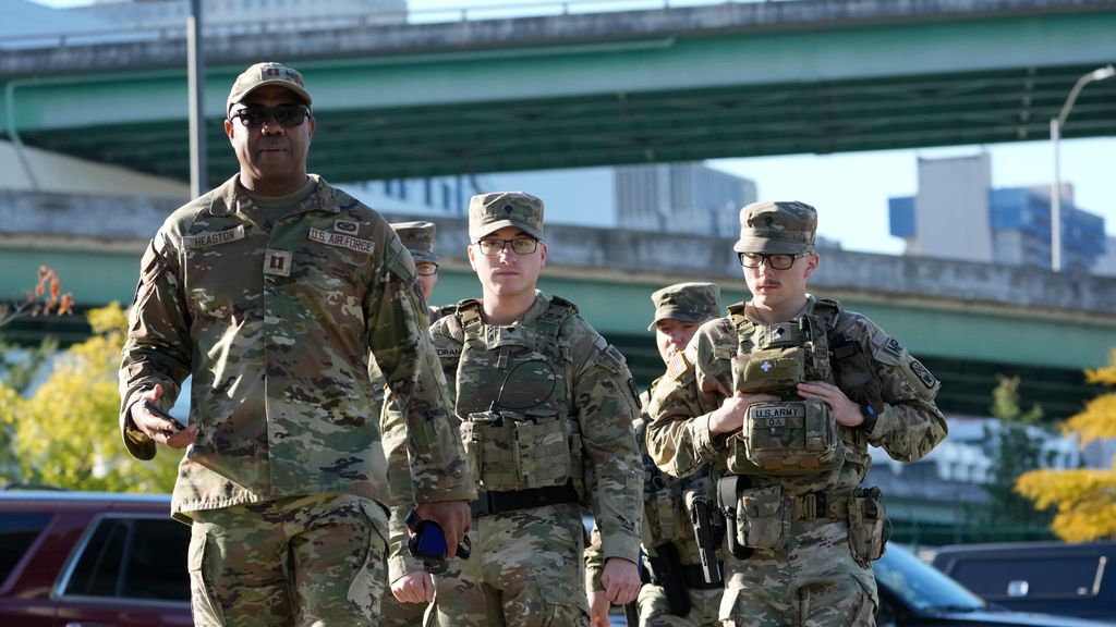 Gardisten op straat in Memphis, rechter blokkeert inzet in Chicago en Portland