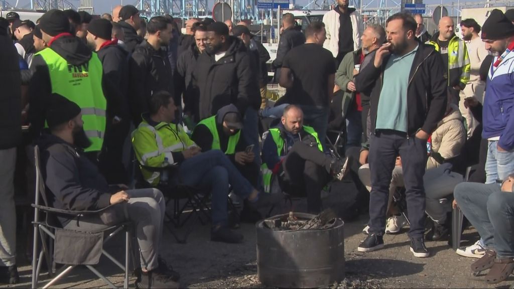 Rechter stelt voorwaarden aan staking sjorders Rotterdamse haven