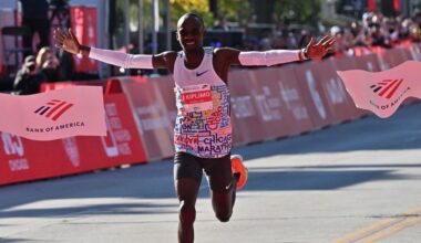 Razendsnel gestarte Kiplimo wint marathon Chicago, ook eerste majorzege Feysa