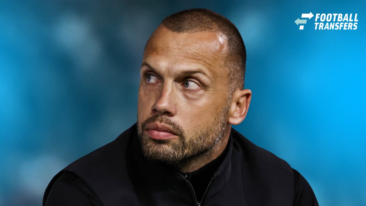 Dit is wat het vertrek van John Heitinga voor impact had bij Liverpool