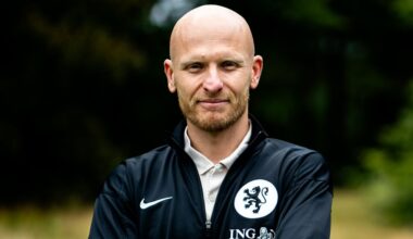 wat zegt eerste selectie bondscoach Veurink?