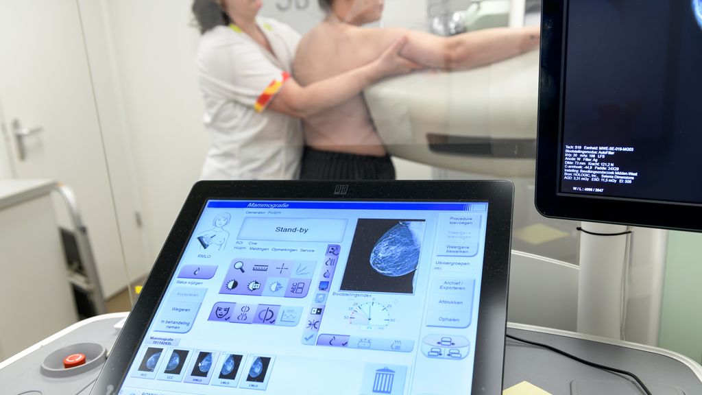 Invoering kunstmatige intelligentie bij borstkankeronderzoek duurt nog zeker drie jaar