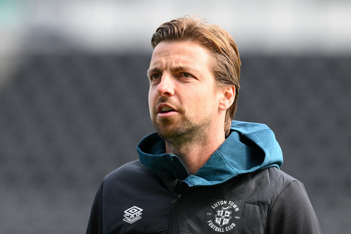 Tim Krul doet onthulling over Louis van Gaal bij Oranje: ‘Wisselspelers kregen slechtere hotelkamer’
