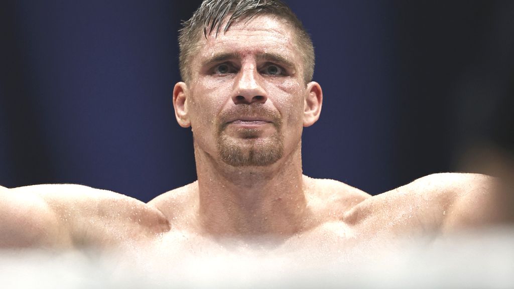 Glory stelt zwaargewichttoernooi uit, Verhoeven moet langer wachten op opponent