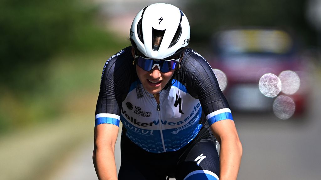 Leidster Van Rooijen valt vlak voor finish, Knijnenburg wint Ronde van Chongming