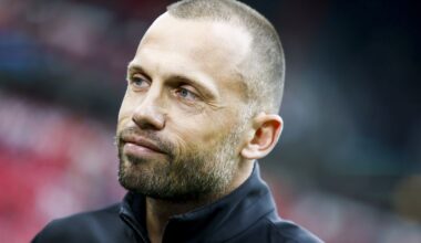 'Heitinga eruit? Dat gaan we niet doen', verzekert Ajax-directeur Kroes