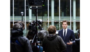 Minister Karremans wil overleg met China over exportverbod Nexperia-chips