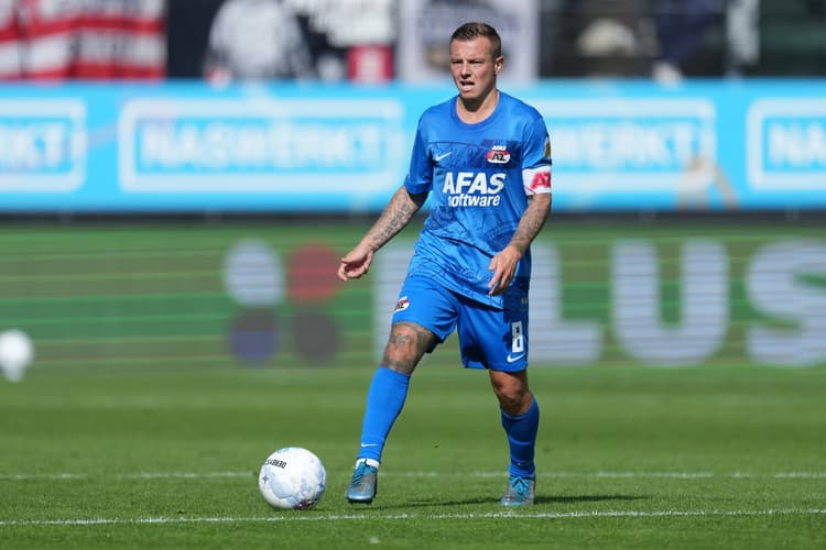 Jordy Clasie, aanvoerder van AZ, had volgens Demy de Zeeuw bij Ajax moeten spelen