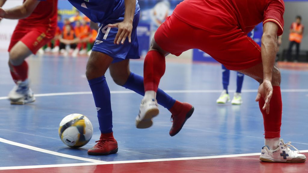 Scheidsrechter (16) mishandeld bij zaalvoetbal Geldrop, verdachte opgepakt