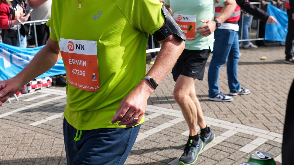 Sportapps en wearables ongekend populair: wat doet dat met ons? - NOS