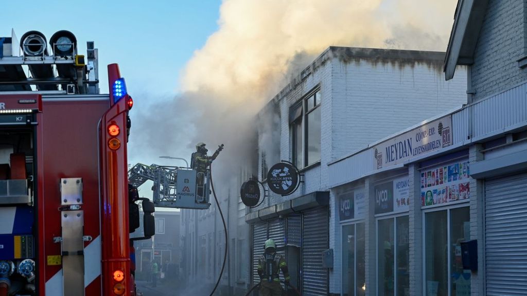Restaurant en woning uitgebrand in Almelo