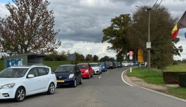 Grenspontje over de Maas bezwijkt bijna onder omrijders A76