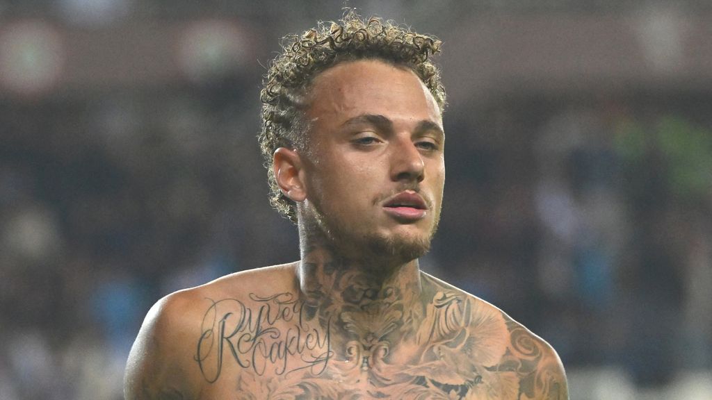 Lang ziet goal afgekeurd worden, Napoli verliest en is koppositie kwijt