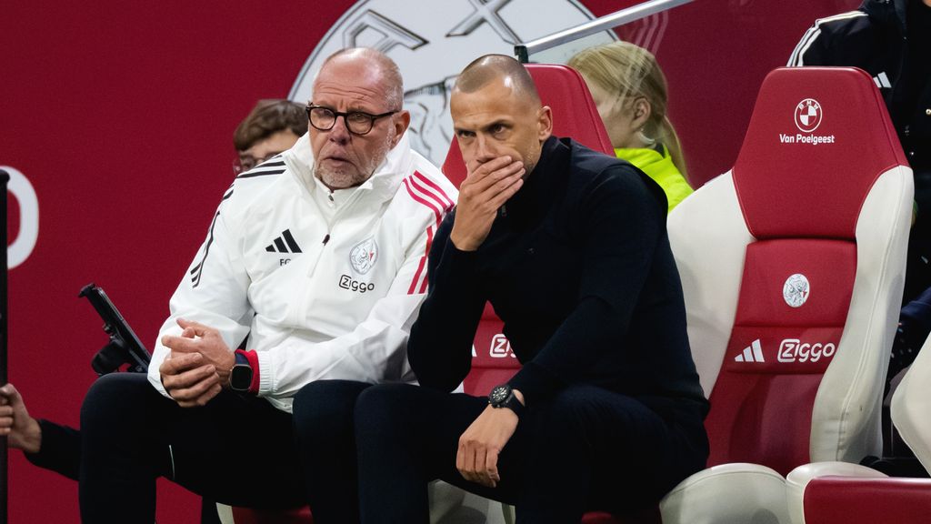 Weghorst eist 'karakter en ballen' bij Ajax, Heitinga wil 'borst vooruit' zien