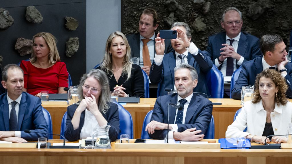 meerderheid Nederlanders gefrustreerd over de politiek