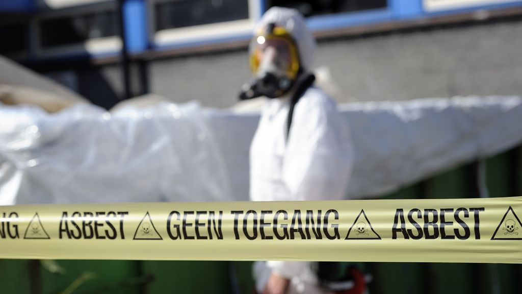 Arbeidsinspectie luidt noodklok over misstanden bij asbestsaneringen