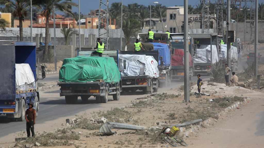 Hamas draagt vanavond stoffelijke resten gijzelaar over • Grensovergang Kerem Shalom weer open
