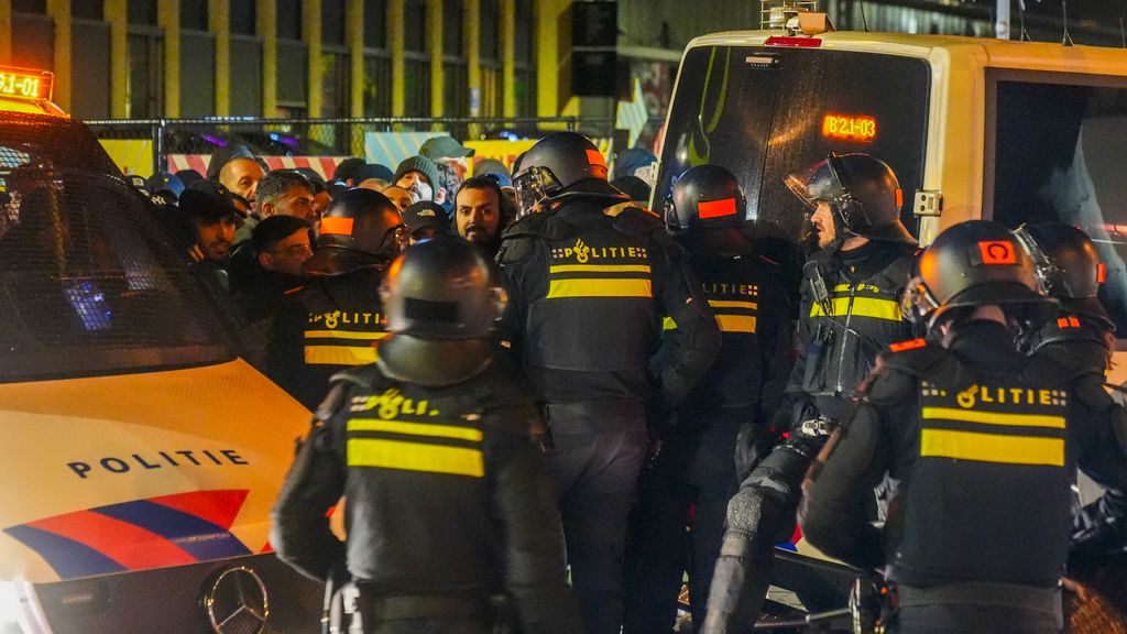 Zo'n 180 Napoli-supporters opgepakt in Eindhoven