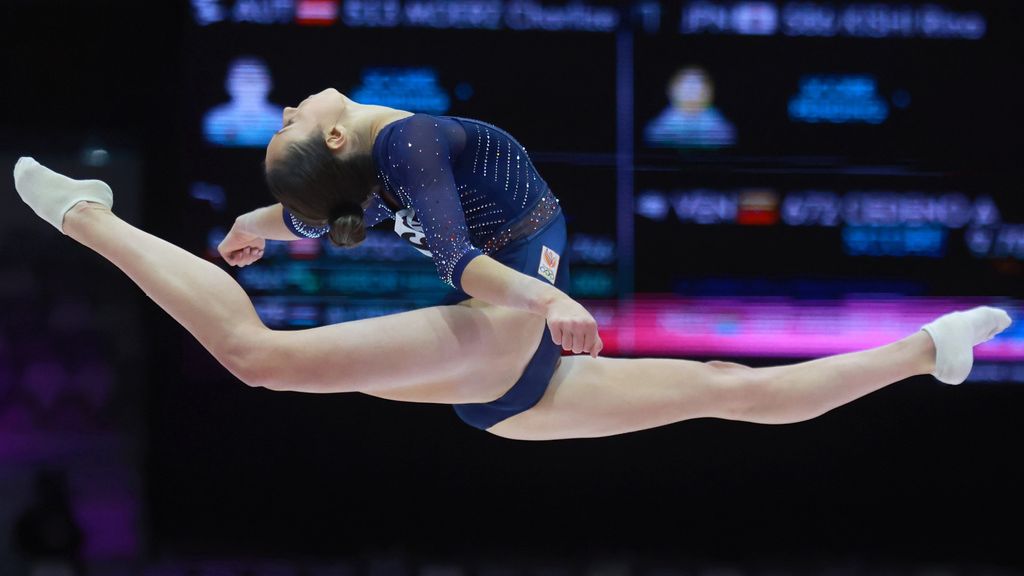 Turnster Visser naar twee finales op WK, profiteert op brug van geschoonde lijst