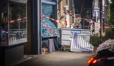 Drie mannen op heterdaad betrapt tijdens ramkraak bij juwelier in Arnhem