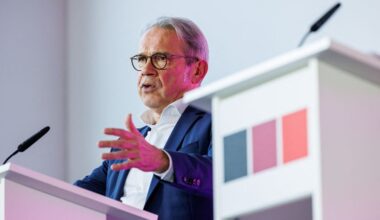 Duitse deelstaatminister beschuldigt partij AfD van spionage voor het Kremlin