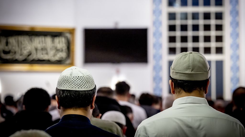 Verkiezingsopkomst lager onder moslims, 'geen vertrouwen in politiek Den Haag'