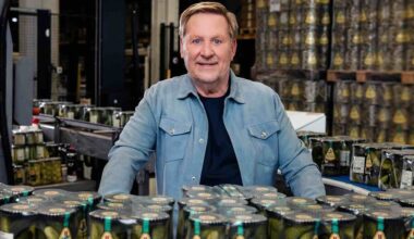 Kijkers vragen zich af hoe de augurken van Oos Kesbeke in hemelsnaam bij de klant komen