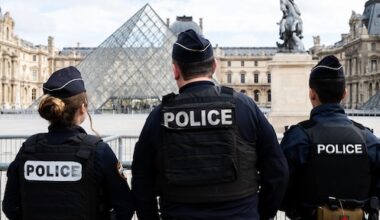 Nieuwe beelden van roof Louvre tonen hoe dieven vluchten via verhuislift