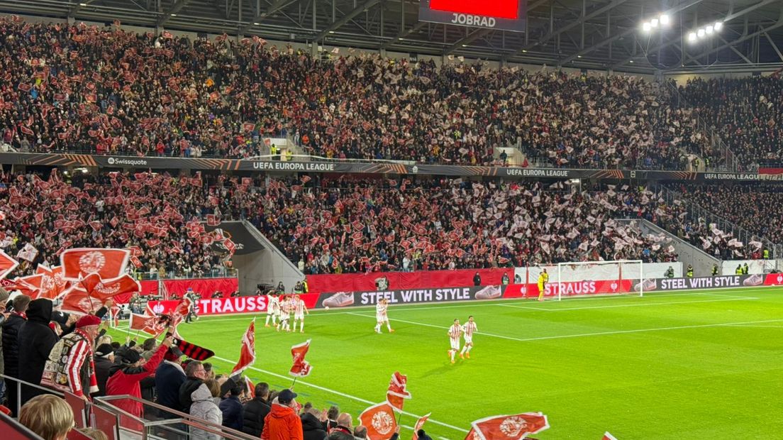 Freiburg viert de 1-0