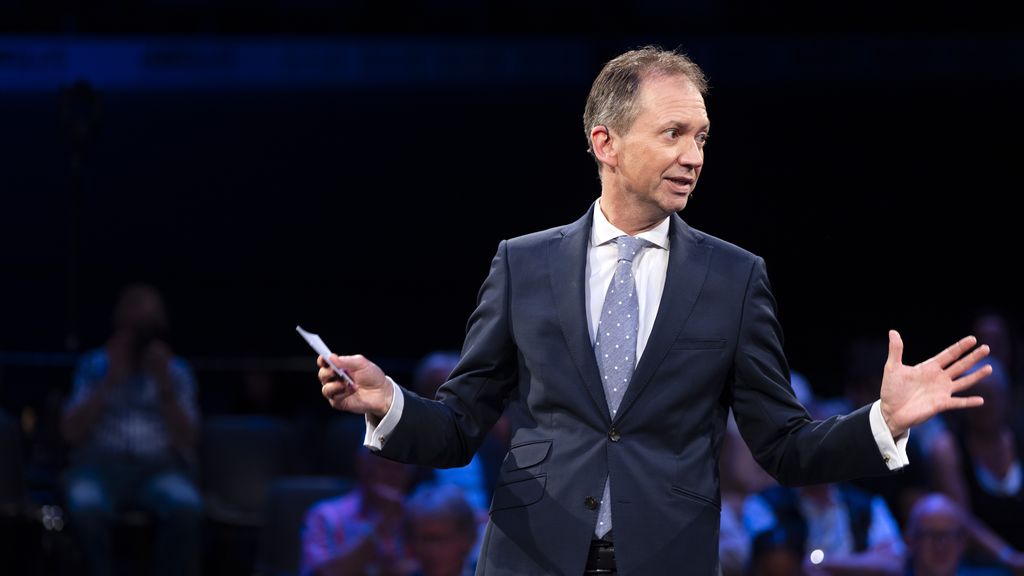 Van Hijum voorvechter van transparantie, maar zelf niet volledig over afspraken