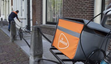 Postzegel wordt vanaf Nieuwjaarsdag wéér 9 cent duurder