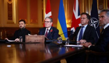 druk op Rusland en steun aan Oekraïne opvoeren