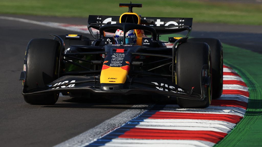 Snelste tijd in tweede training Mexico voor Verstappen, die eerste sessie miste