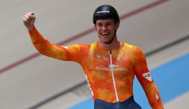 Lavreysen snelt op kilometertijdrit naar derde wereldtitel in Chili, kwartet lonkt