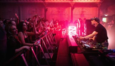 Bike buddies en goodbye host om ADE-bezoekers veilig thuis te laten komen