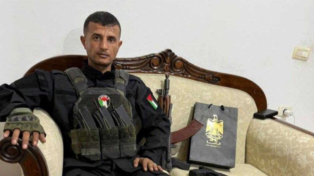 Anti-Hamas-bendes teisteren Gaza, sommige met hulp van Israël