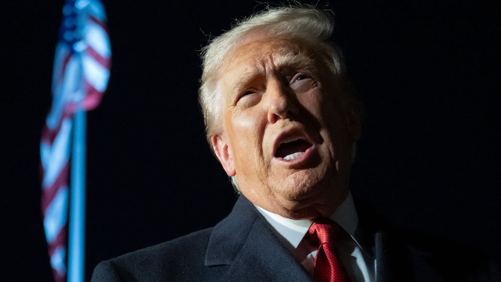 Trump kondigt nieuwe importheffingen aan voor Canada als straf voor tv-spotje