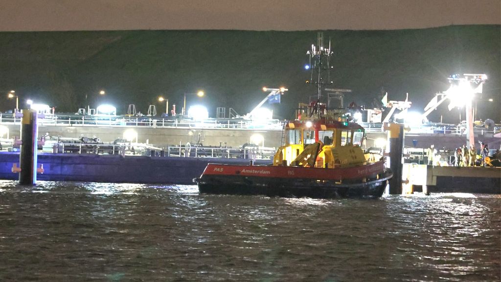 Twee vermisten bij aanvaring in Westelijk Havengebied Amsterdam