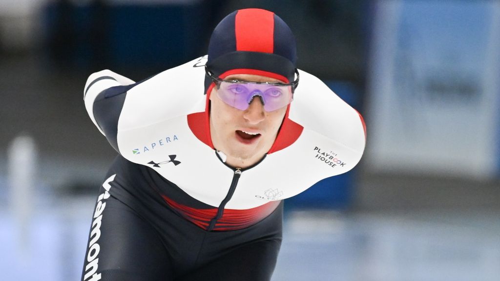 Schaatstalent Jílek (19) deelt waarschuwing uit met wereldrecord 3.000 meter