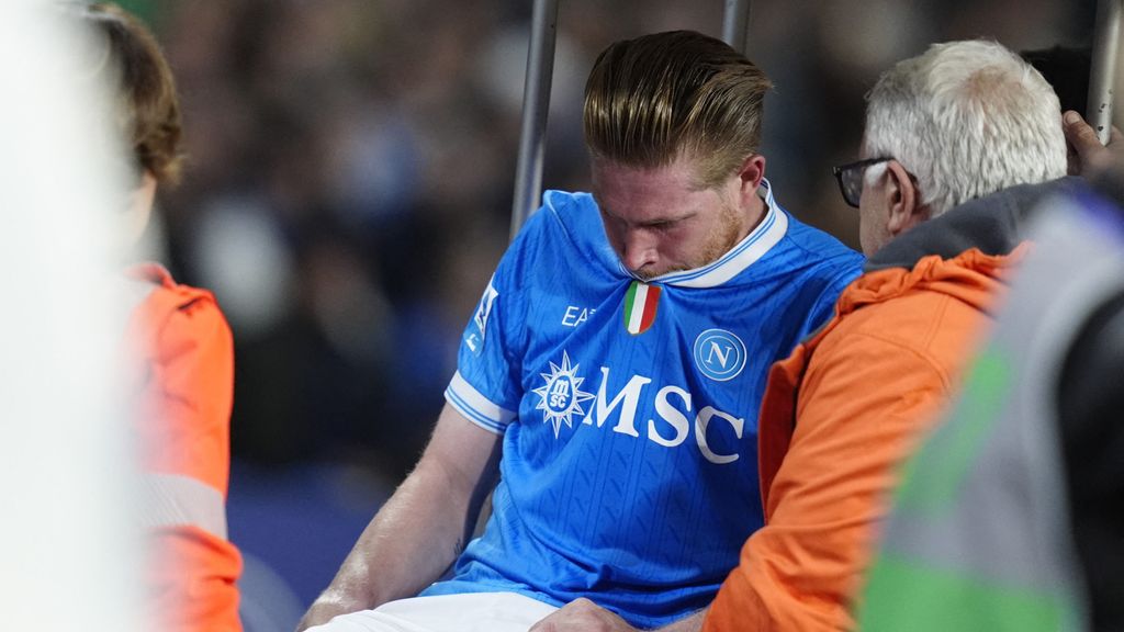 Napoli-ster De Bruyne lang uitgeschakeld door opmerkelijke 'penaltyblessure'